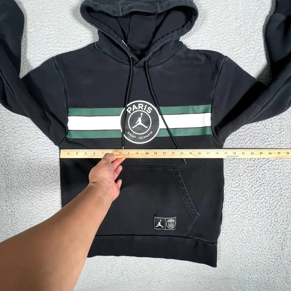 Paris Saint Germain Hoodie Mens Small Black Jordan Pullover Casual Preppy‎ PSG